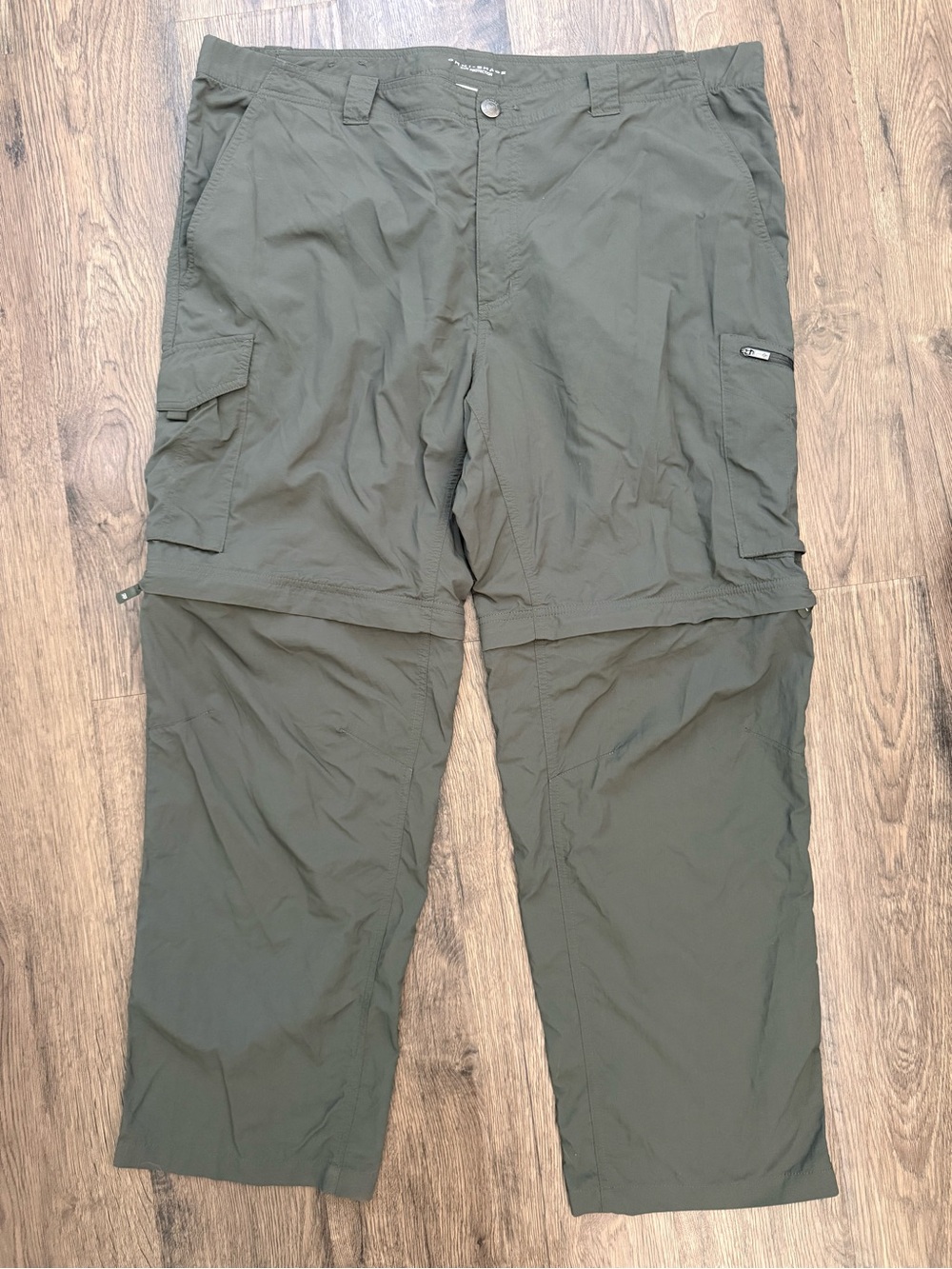 Columbia Silver Ridge Grey Green Convertible Outdoor Hiking Pants Size 42X30